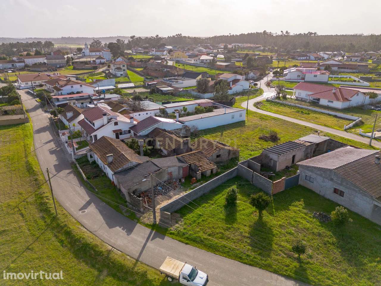 Moradia para reconstrução - Monte Redondo - Grande imagem: 4/21