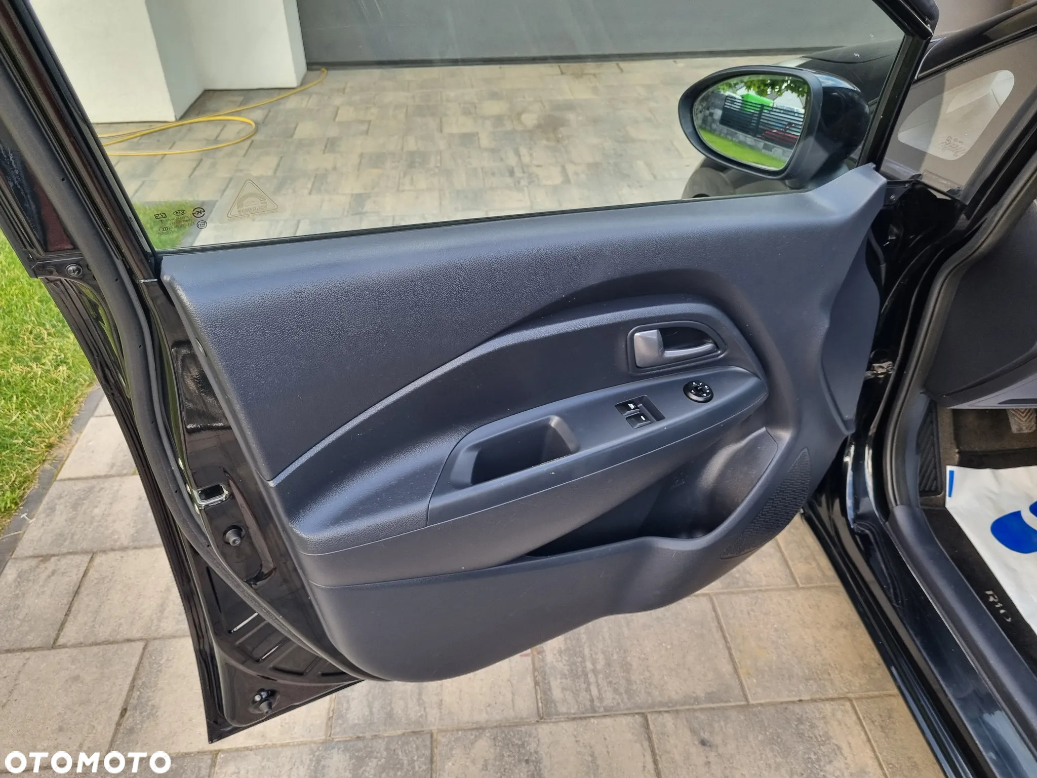 Kia Rio 1.2 Dream-Team Edition - 11