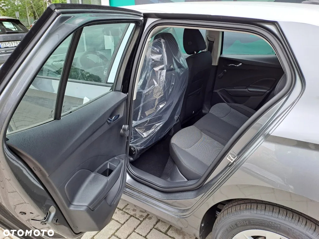 Skoda Fabia 1.0 TSI Selection - 6