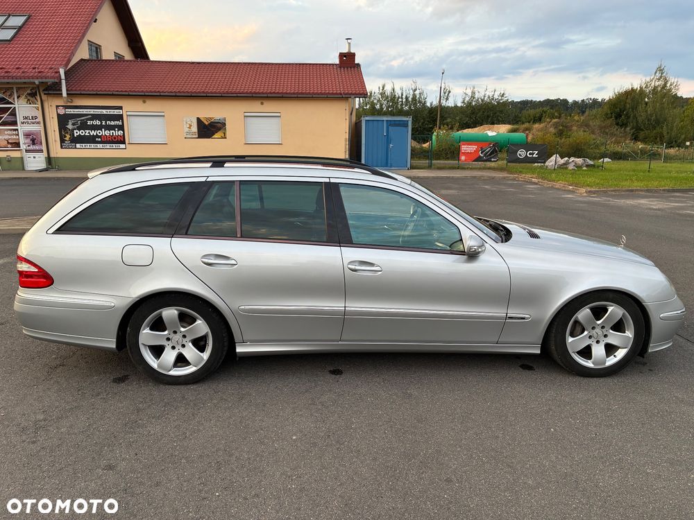 Mercedes-Benz Klasa E 320 CDI T Avantgarde - 3