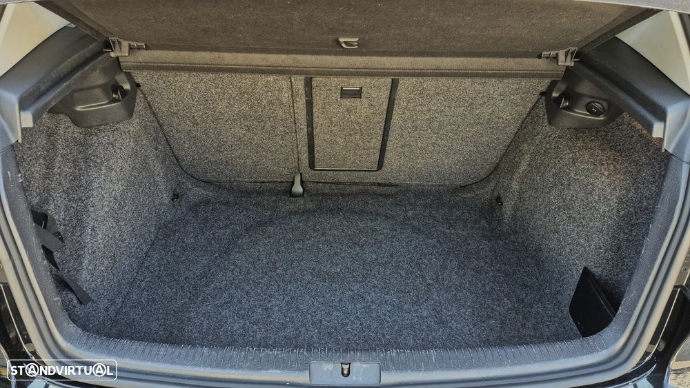 VW Golf 1.6 TDi BlueMotion Comfortline - 15