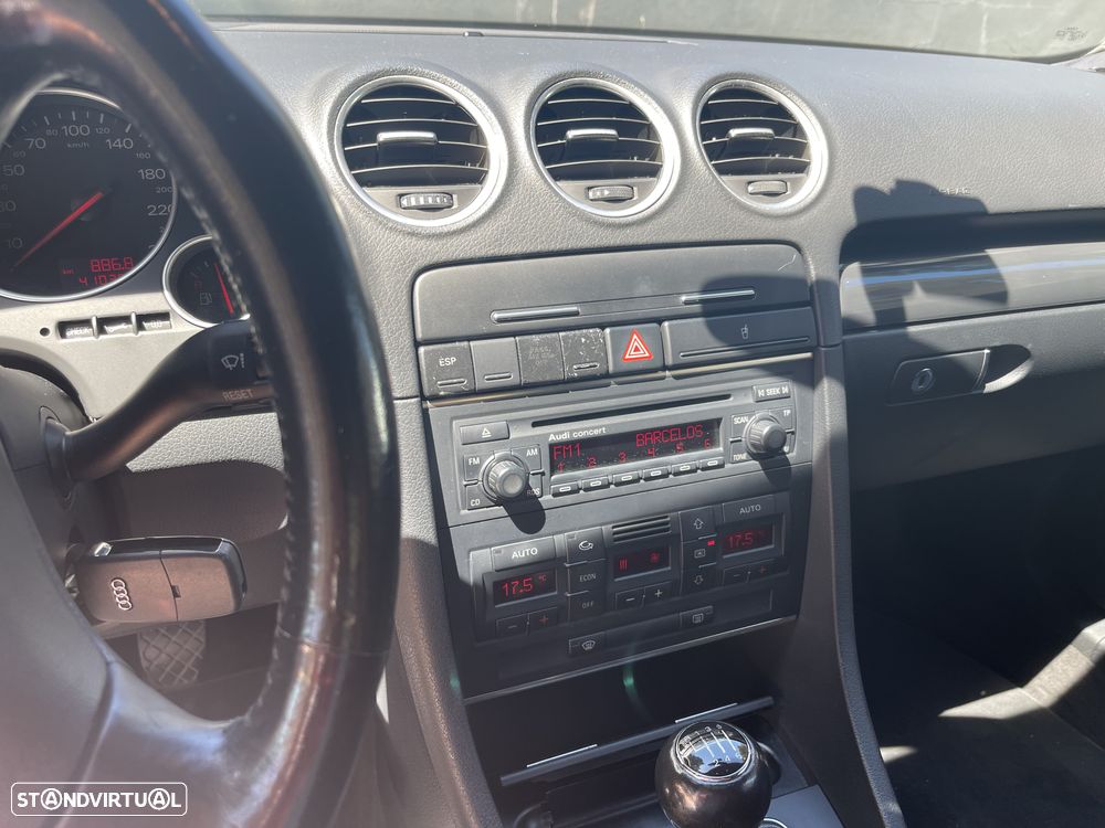 Audi A4 Cabrio 2.5 TDi - 5