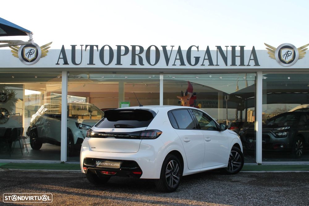 Peugeot 208 1.2 PureTech Allure Pack EAT8 - 31