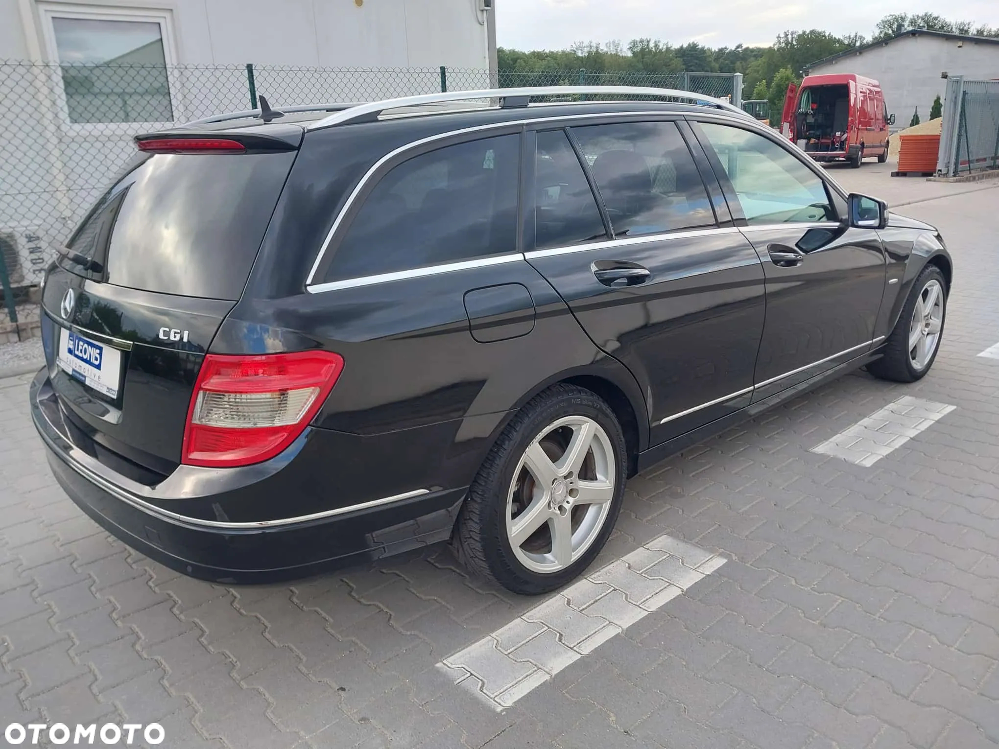 Mercedes-Benz Klasa C 180 CGI BlueEff Elegance - 5