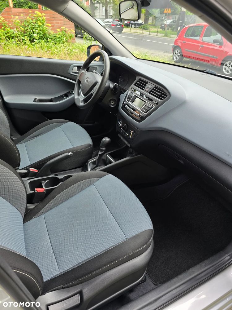 Hyundai i20 1.2 Classic - 11