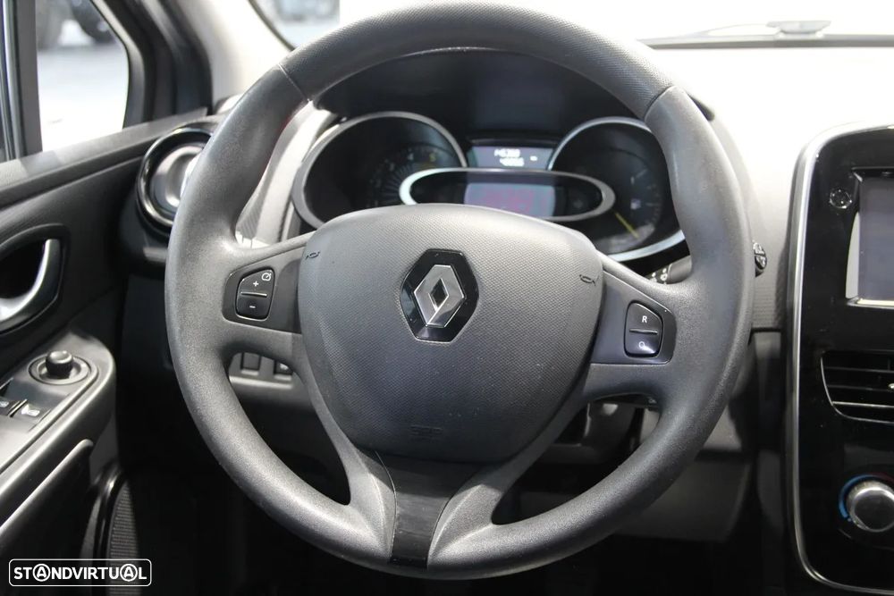 Renault Clio 1.5 dCi Dynamique S - 9