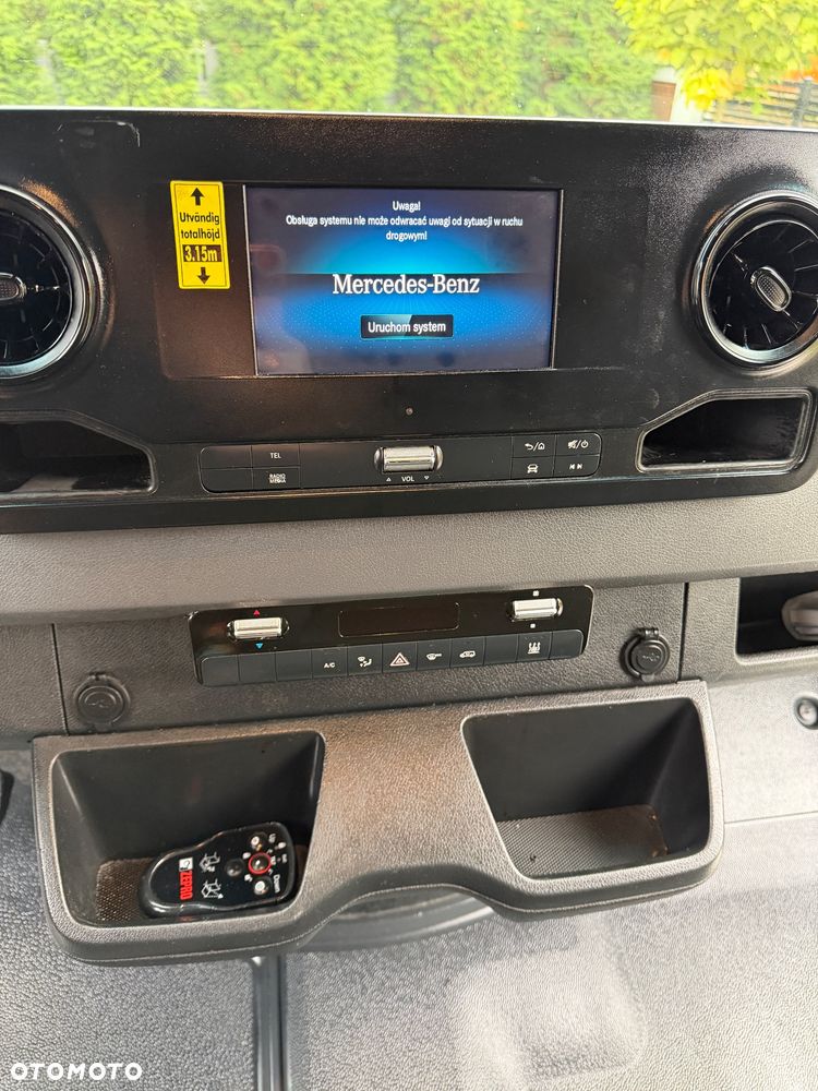 Mercedes-Benz Sprinter - 27