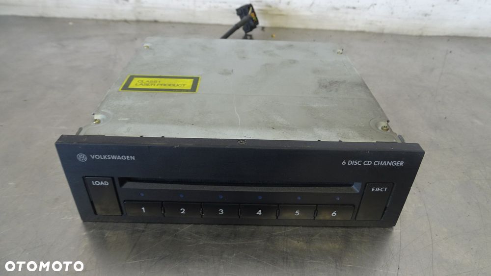 ZMIENIARKA CD VOLKSWAGEN 1T0035110 - 1