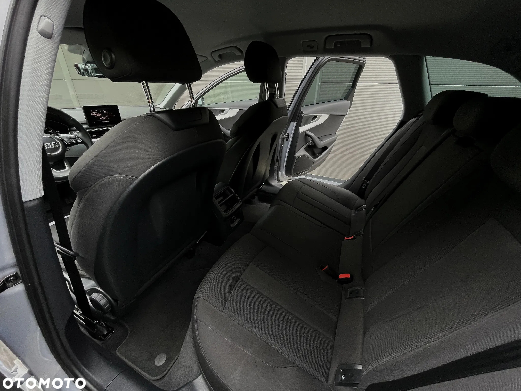 Audi A4 Avant 2.0 TFSI ultra S tronic - 39