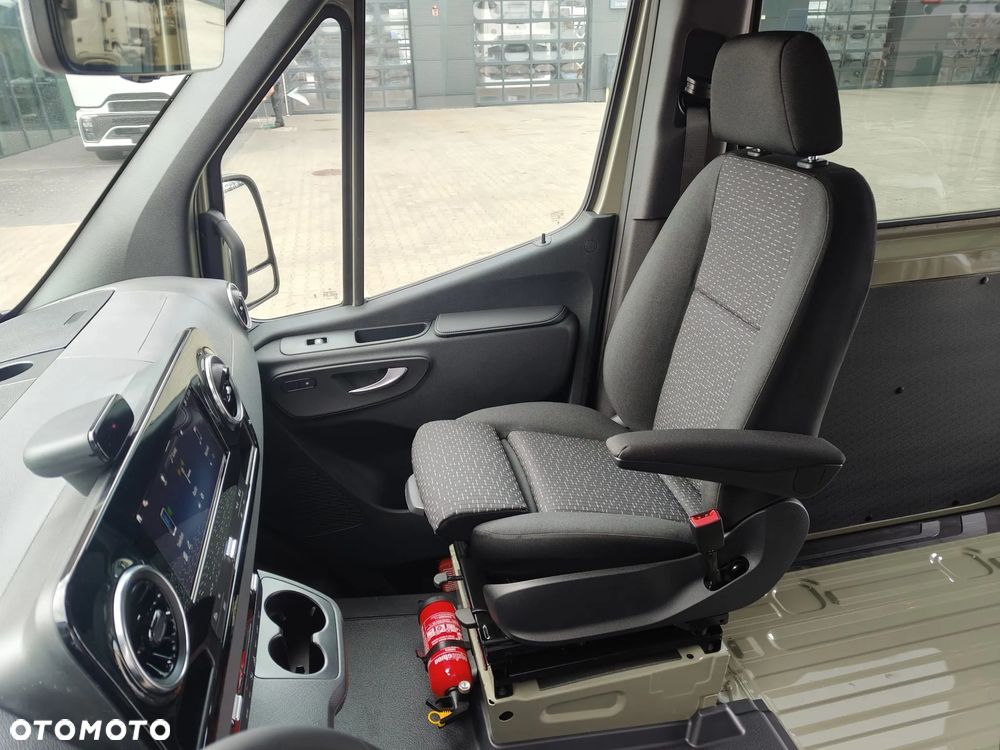 Mercedes-Benz Sprinter - 35