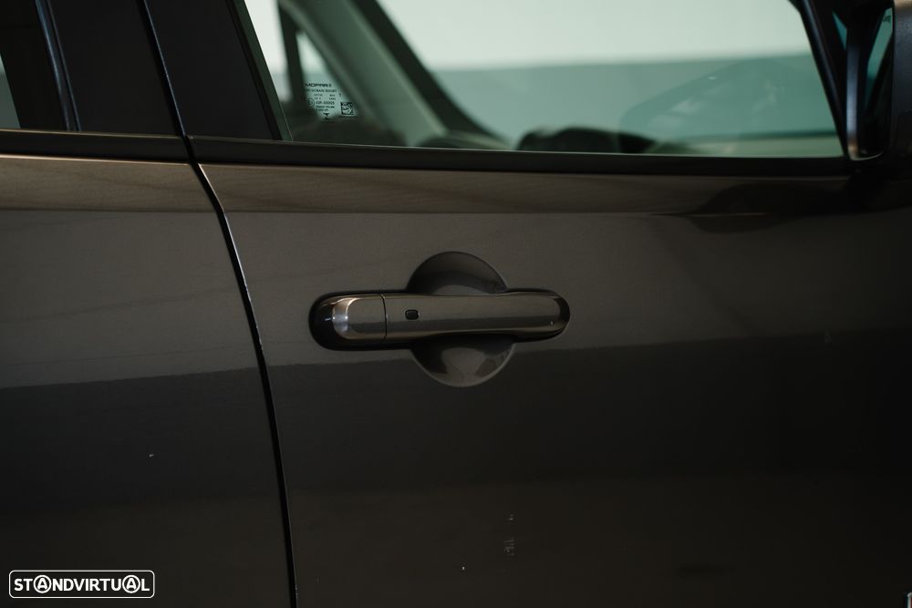 Jeep Renegade - 12