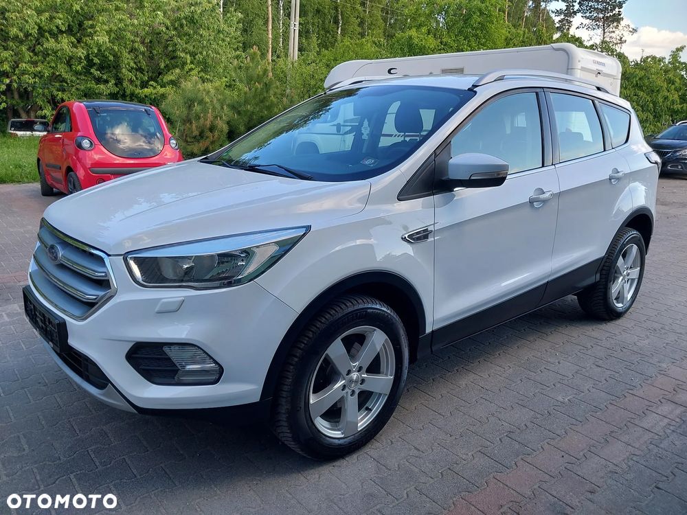 Ford Kuga 1.5 EcoBoost 2x4 Trend - 1