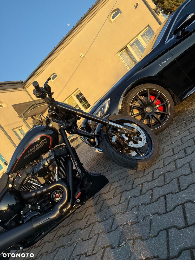 Harley-Davidson Softail FXDR - 27
