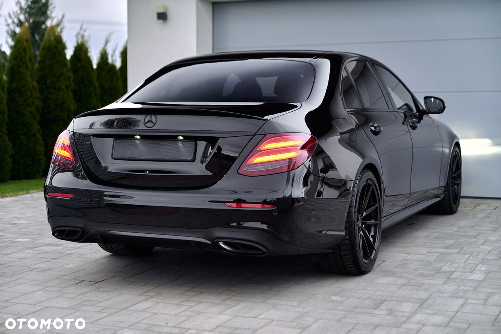 Mercedes-Benz Klasa E 220 d 4-Matic AMG - 13