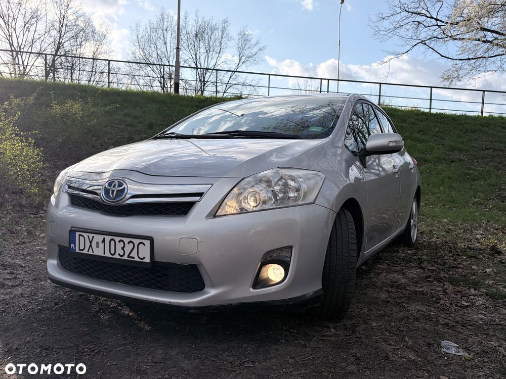 Toyota Auris 1.8 HSD Luna - 1