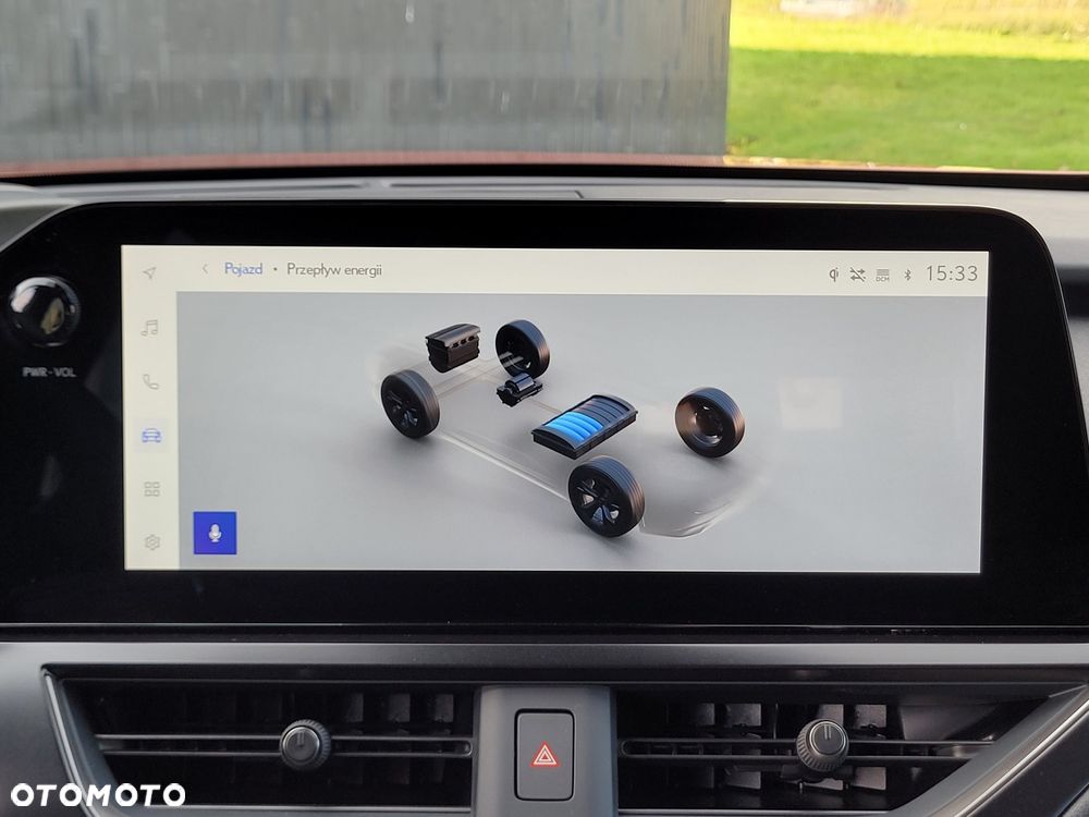 Lexus UX 300h F Sport Design - 22