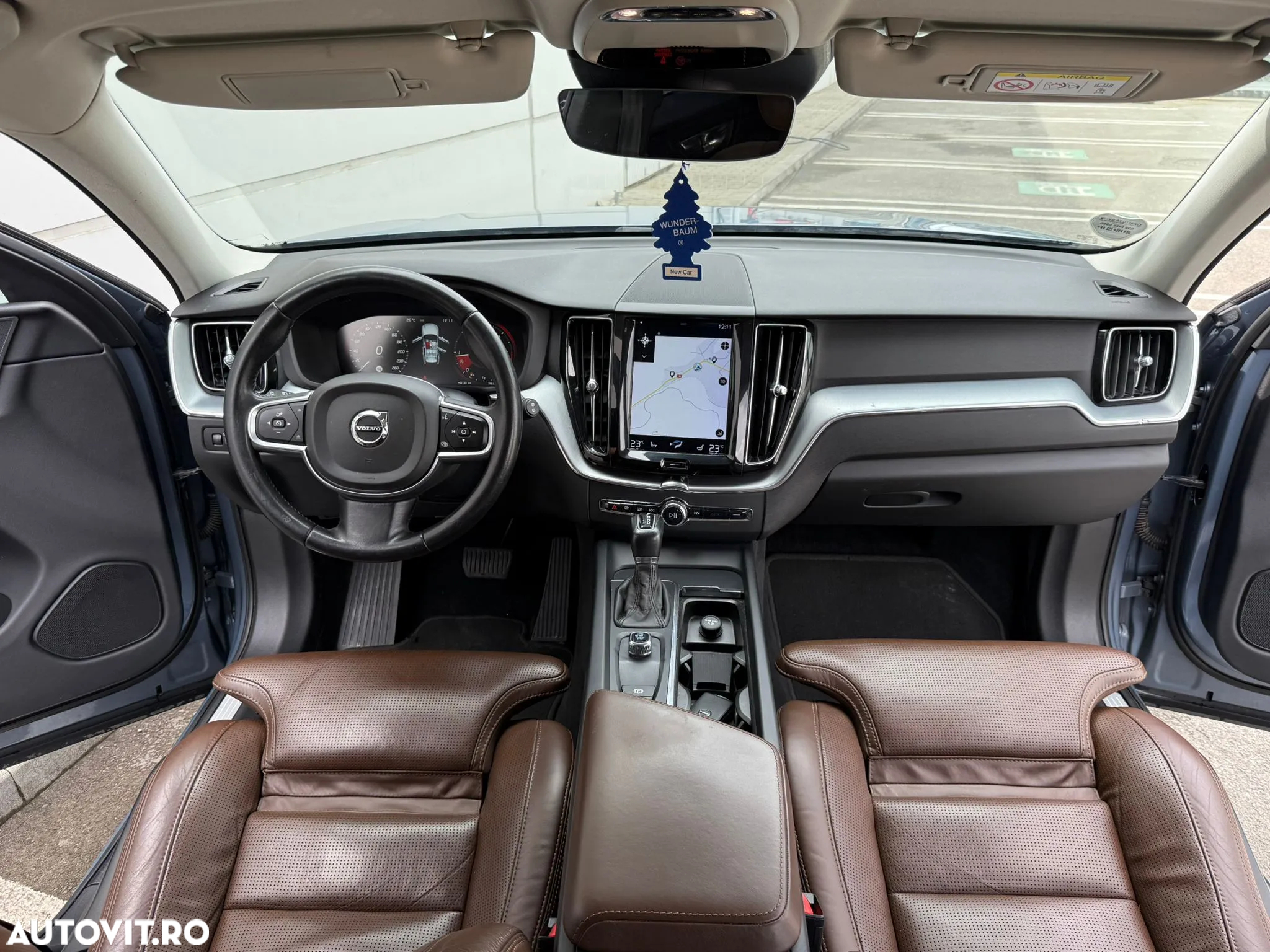Volvo XC 60 D4 AWD Geartronic Momentum - 4