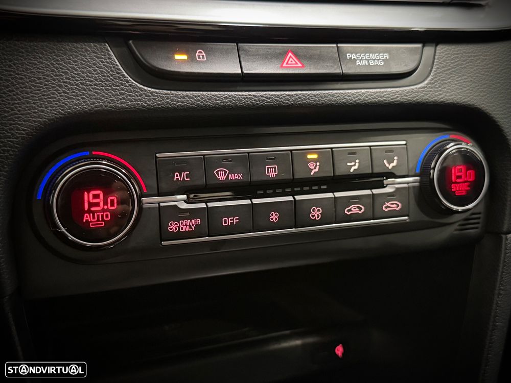 Kia XCeed 1.6 GDi PHEV First Edition+SRF - 27