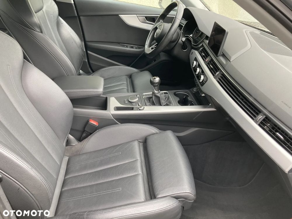 Audi A4 Limousine 2.0 TDI DPF S line Sportpaket - 9
