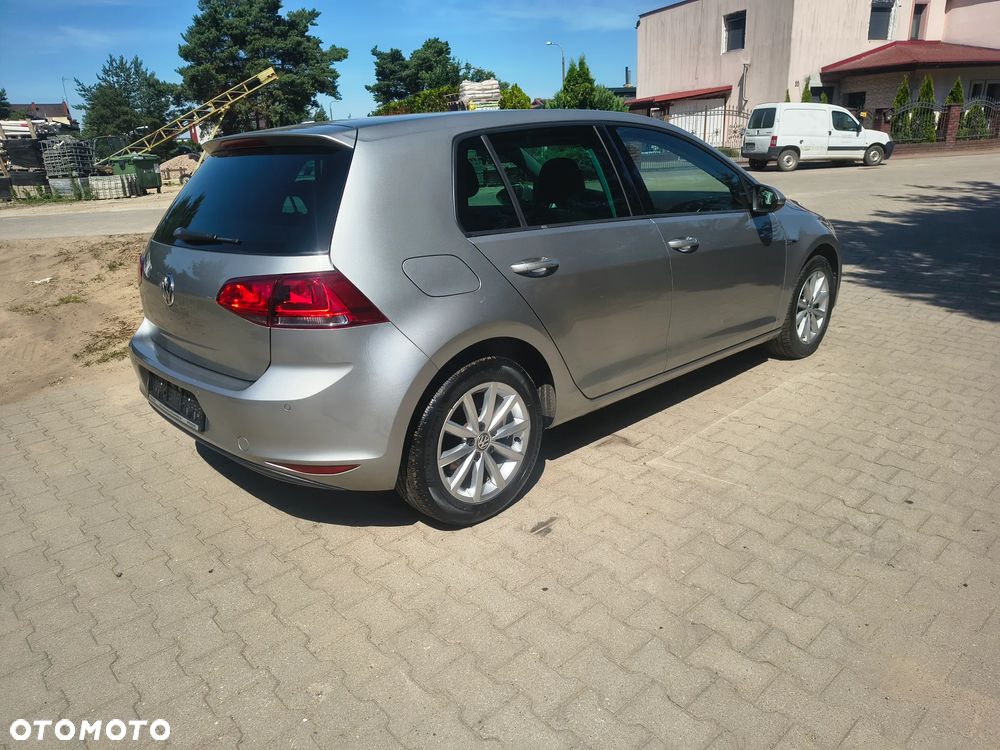 Volkswagen Golf 1.2 TSI BlueMotion Technology Lounge - 4