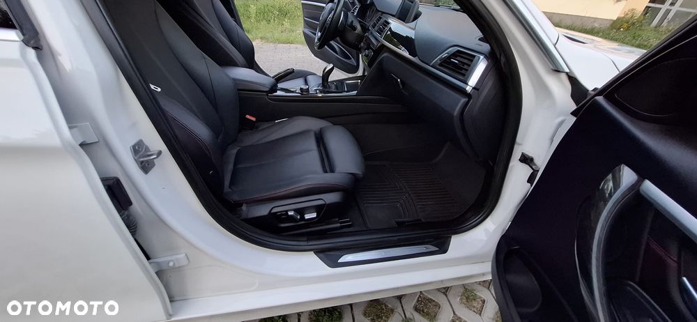 BMW Seria 3 330i Sport Line - 5
