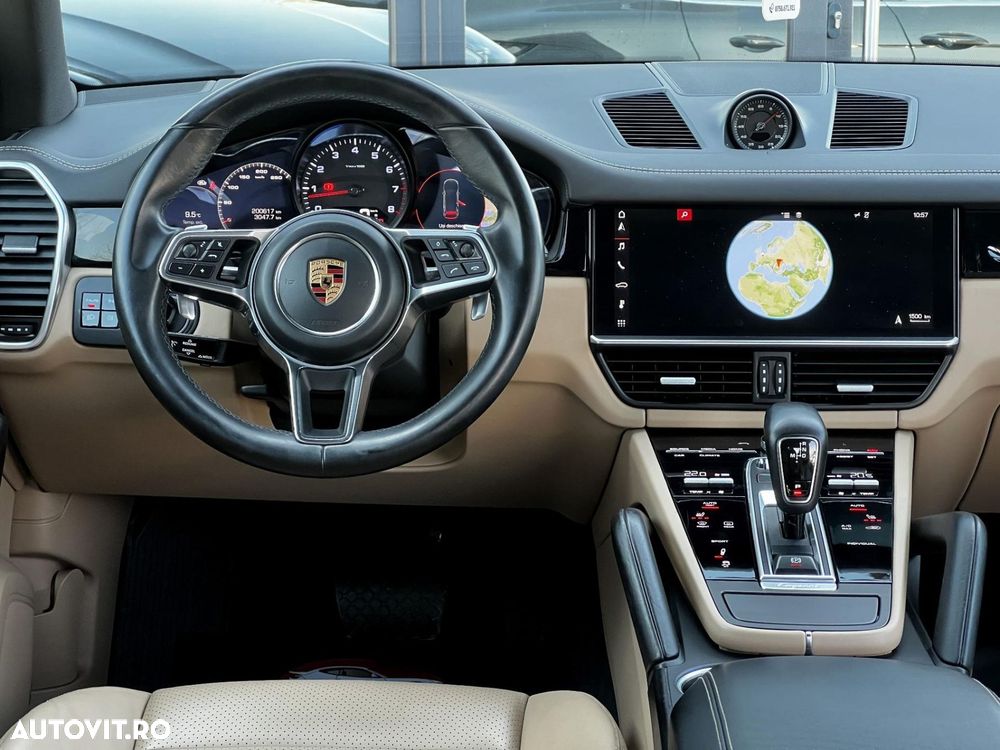 Porsche Cayenne - 10