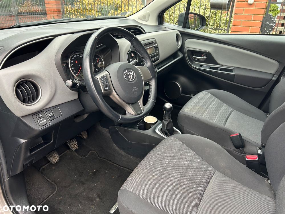 Toyota Yaris 1.0 Life EU6 - 11