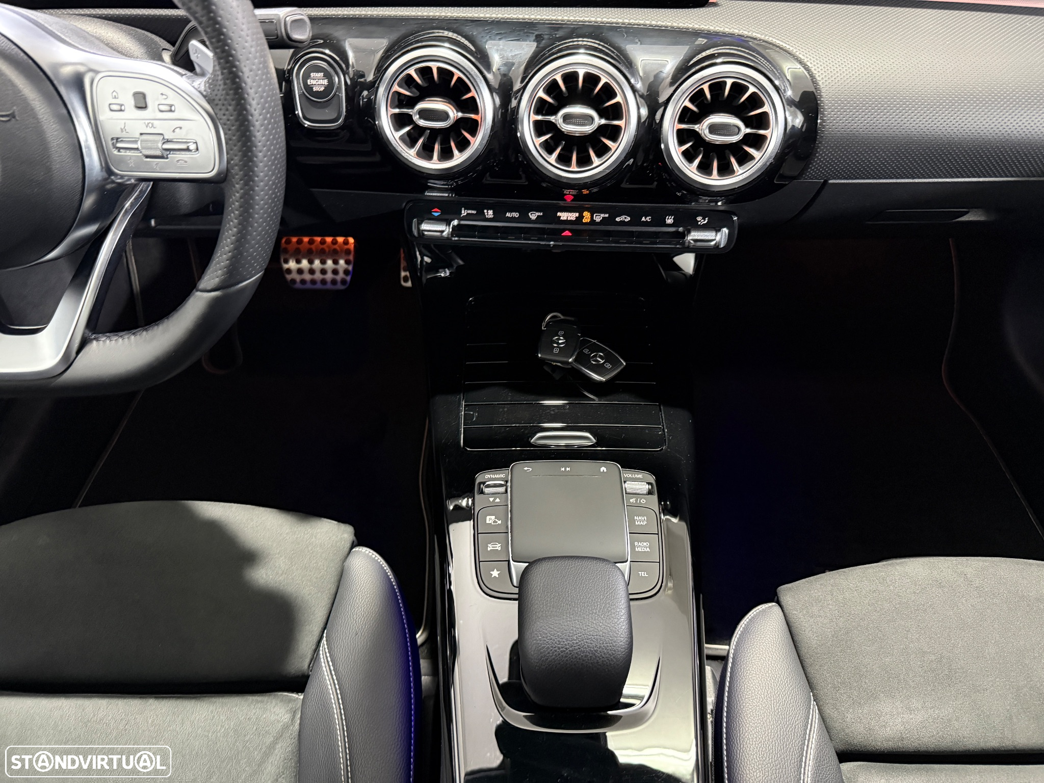 Mercedes-Benz A 250 e AMG Line - 22