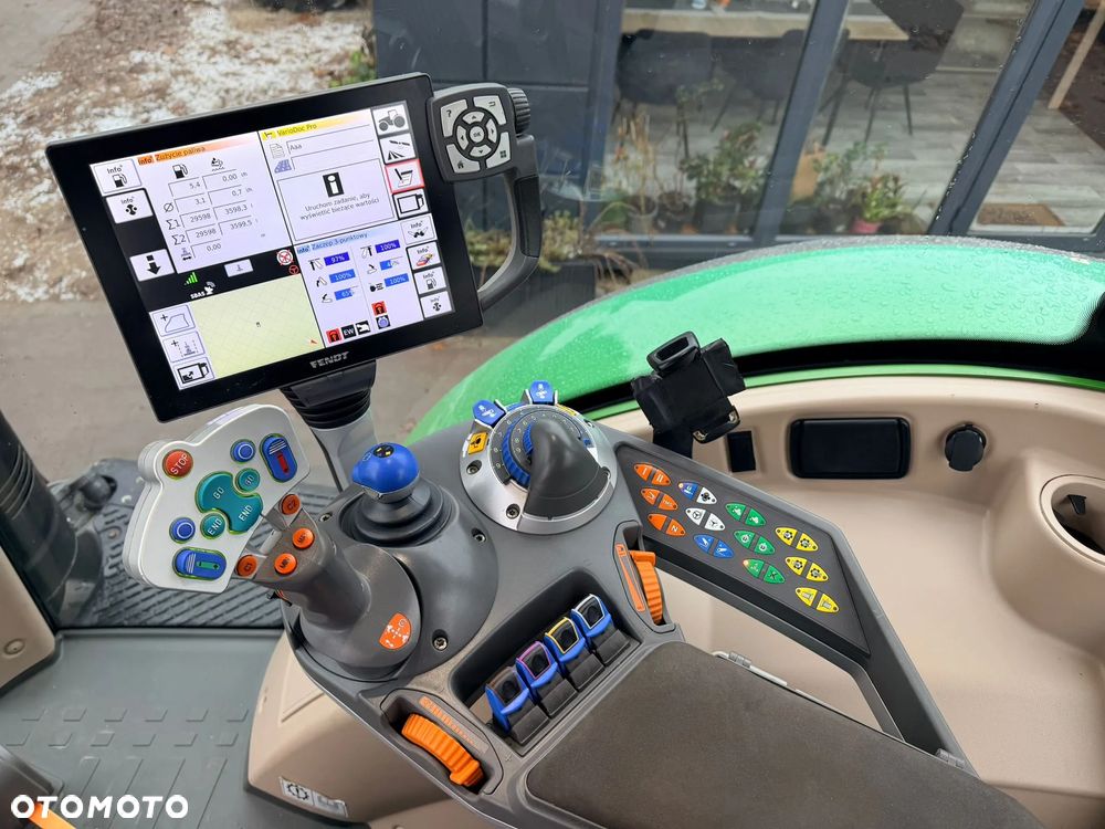 Fendt 724 Vario Profi Plus - 13