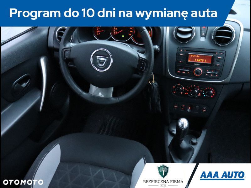 Dacia Sandero - 8