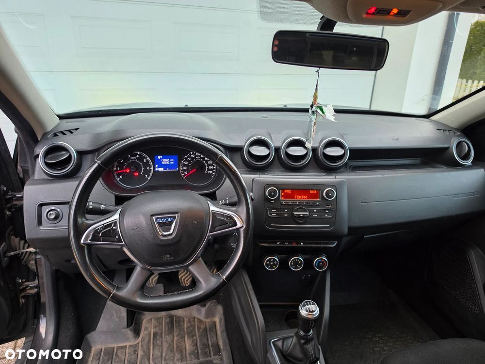 Dacia Duster 1.6 SCe Blackshadow S&S - 3