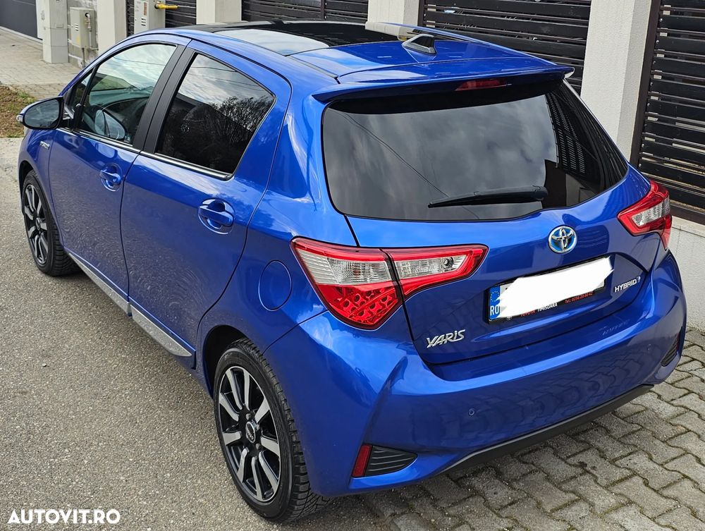 Toyota Yaris 1.5 VVT-i HSD Exclusive - 5