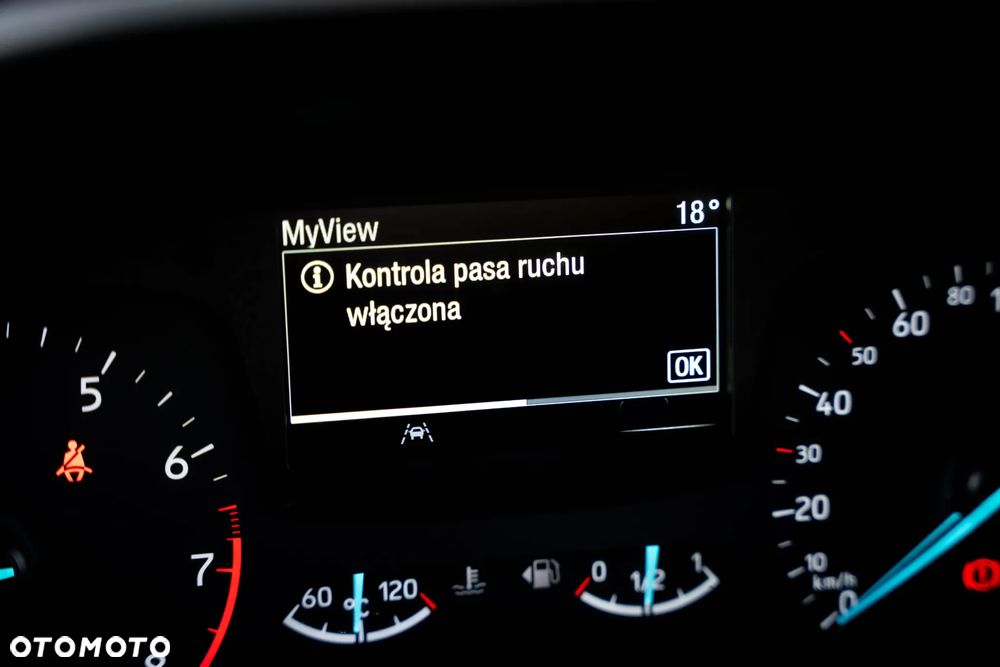 Ford Focus 1.0 EcoBoost Active Business - 16