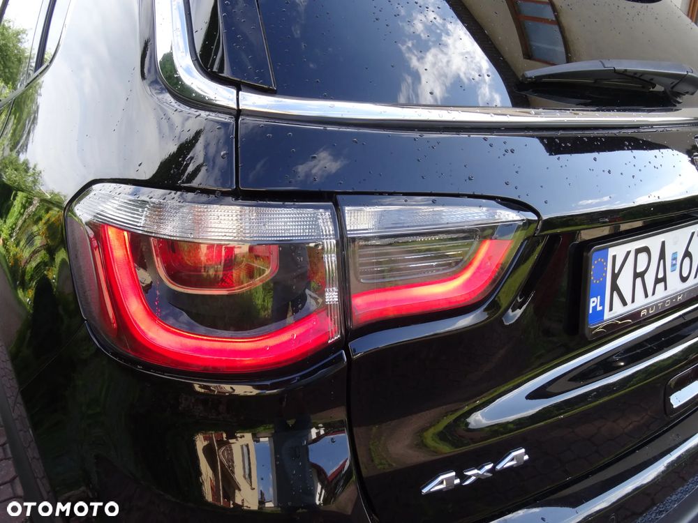 Jeep Compass 2.0 MultiJet Active Drive Limited - 38
