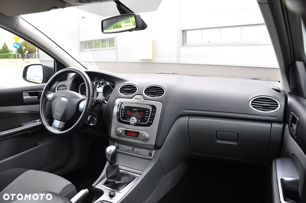 Ford Focus 1.8 FF Platinium X - 19