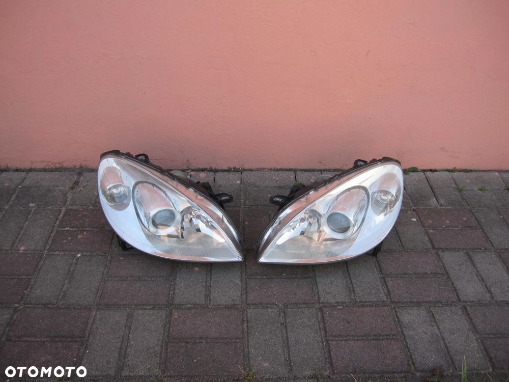 w 245 lampy przód europa - 1