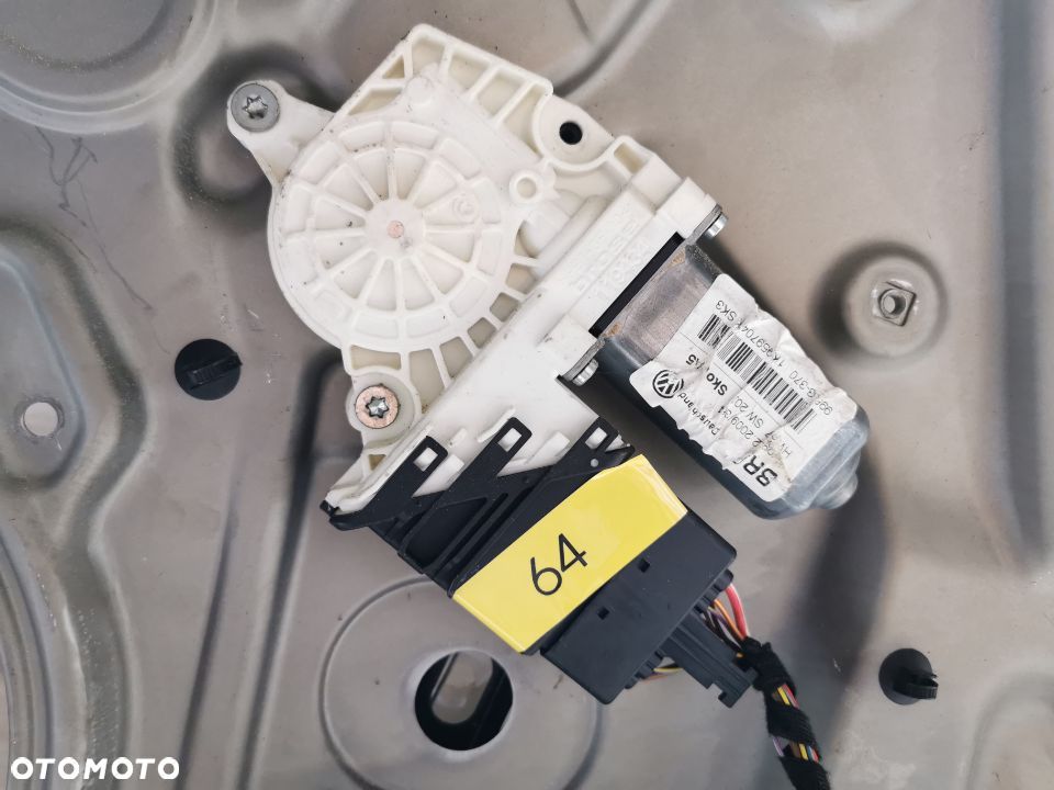 Silniczek podnoszenia szyby sterownik prawy tył Skoda Octavia II 1k959704ak