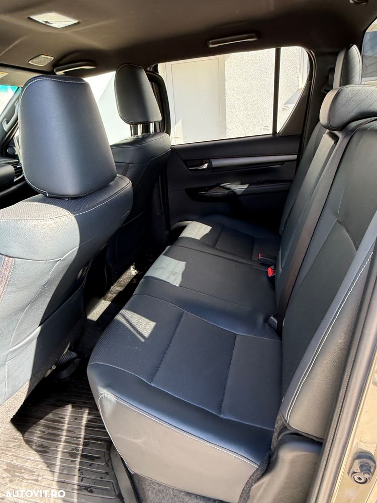 Toyota Hilux 2.8D 204CP 4x4 Double Cab AT Invincible Color Edition - 7