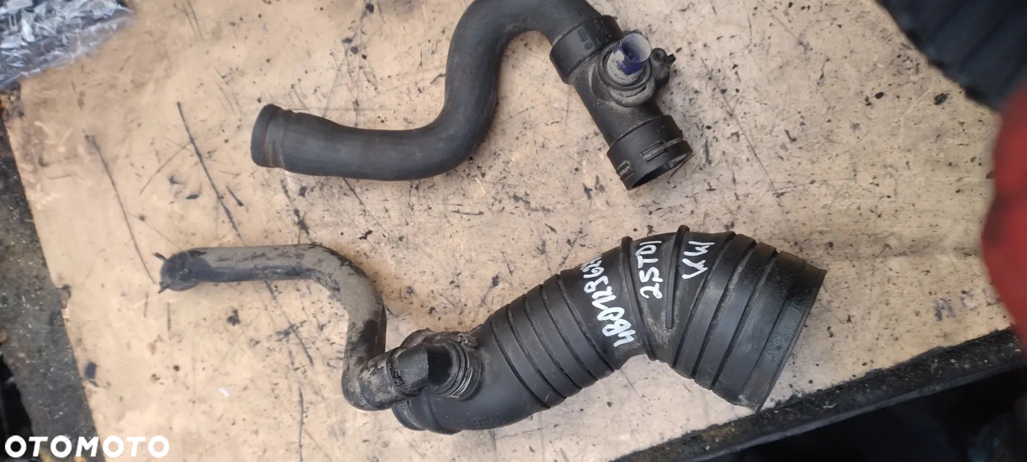 VW PASSAT AUDI A4 A6 2,5TDI AKN przewód powietrza 4B0129627 króciec wody rura - 1