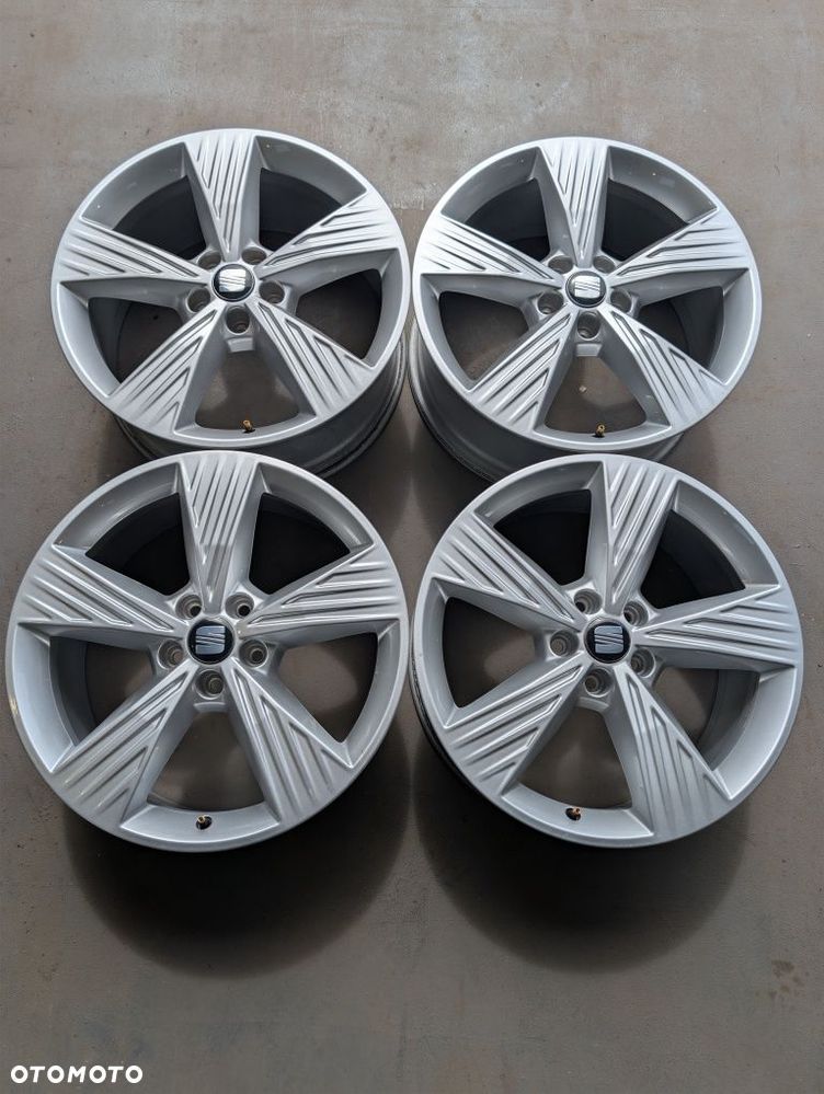 FELGI ALUMINIOWE Seat 8" x 19" x 5x112 x 57,1 x ET45 - 1