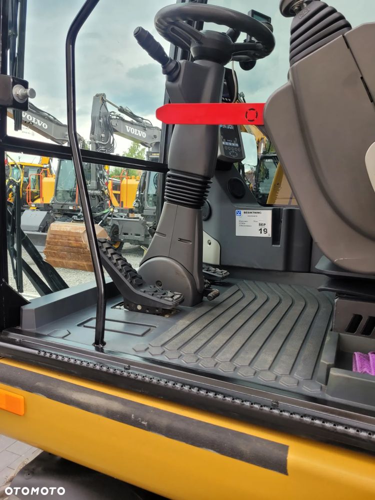 Caterpillar M316F / ROTOTILT ze szczypcami / sprowadzona / - 25