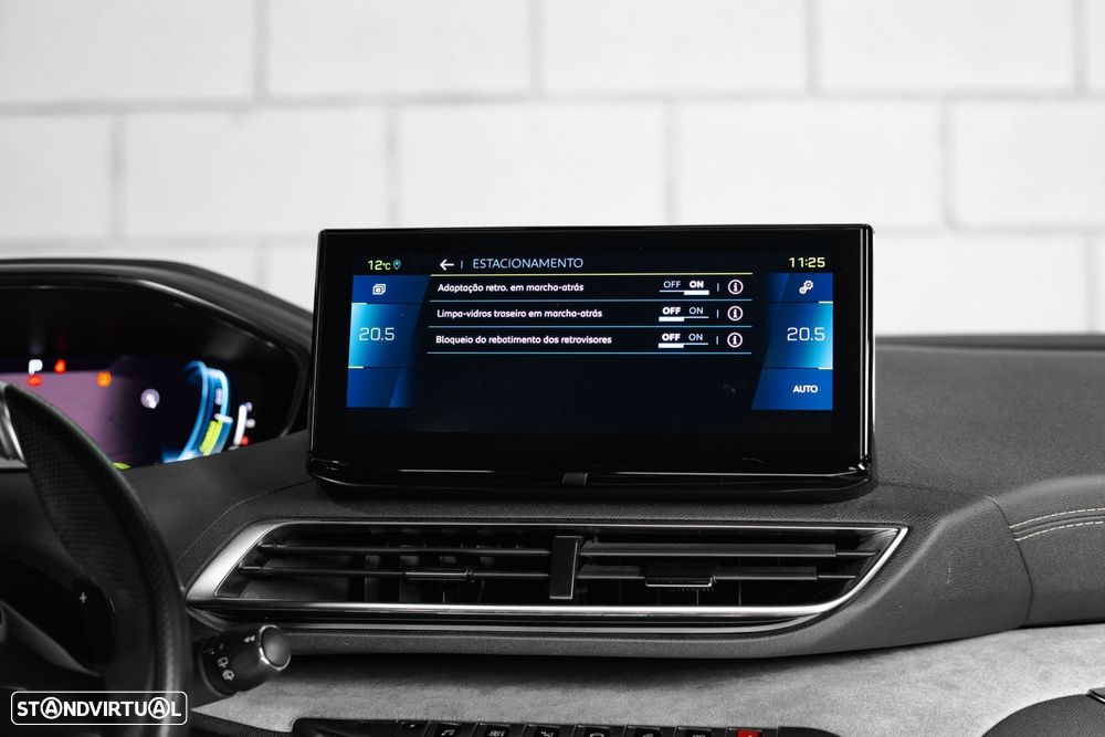 Peugeot 3008 1.6 Hybrid GT e-EAT8 - 24