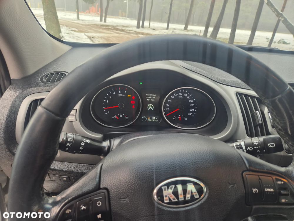 Kia Sportage 1.7 CRDI Business Line M 2WD - 9