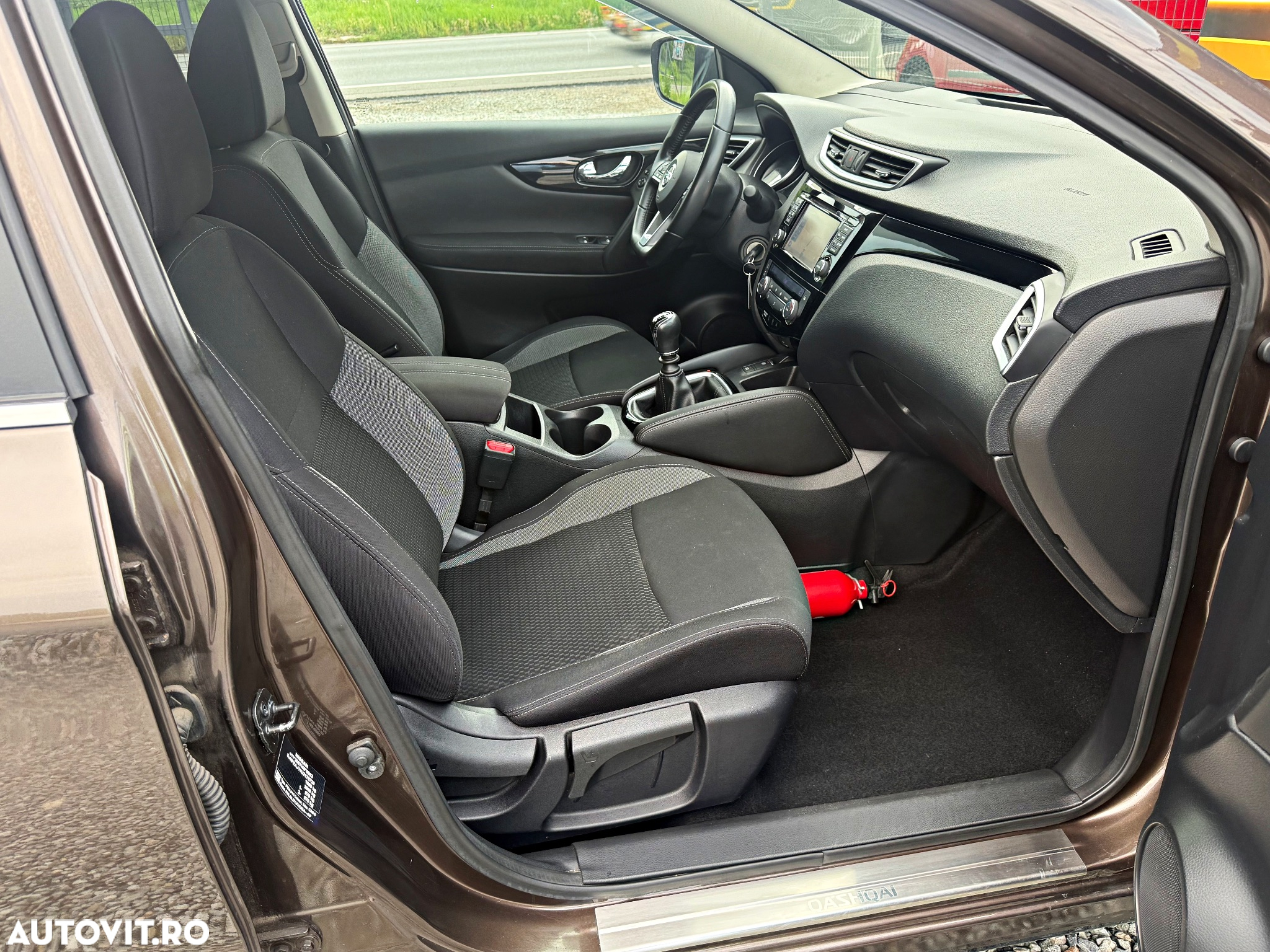 Nissan Qashqai 1.2 DIG-T TEKNA - 14