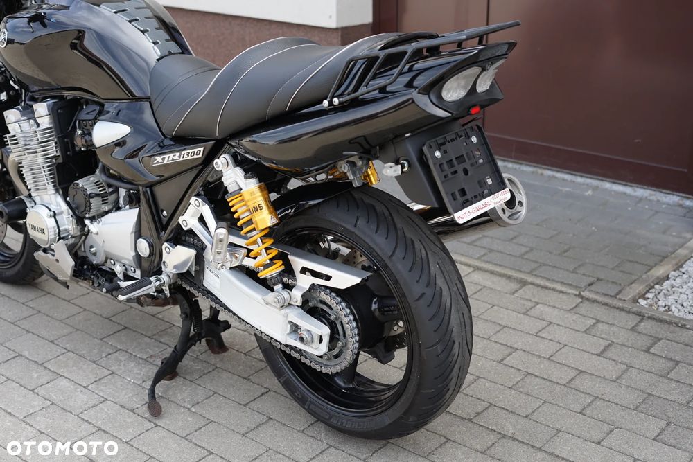 Yamaha XJR - 25