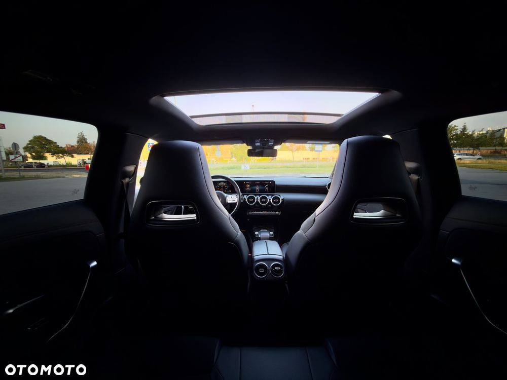 Mercedes-Benz CLA 200 AMG Line 7G-DCT - 16