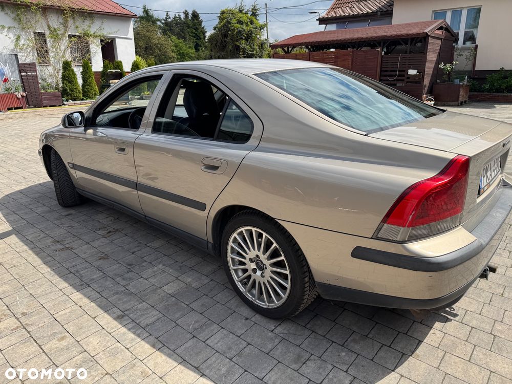 Volvo S60 2.4 D5 - 21