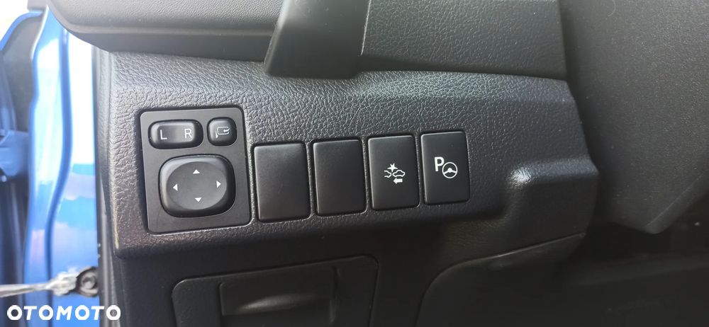 Toyota Auris 1.6 Selection - 25