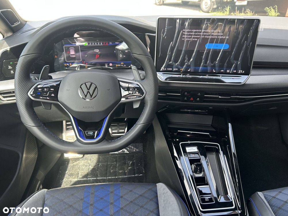 Volkswagen Golf - 12