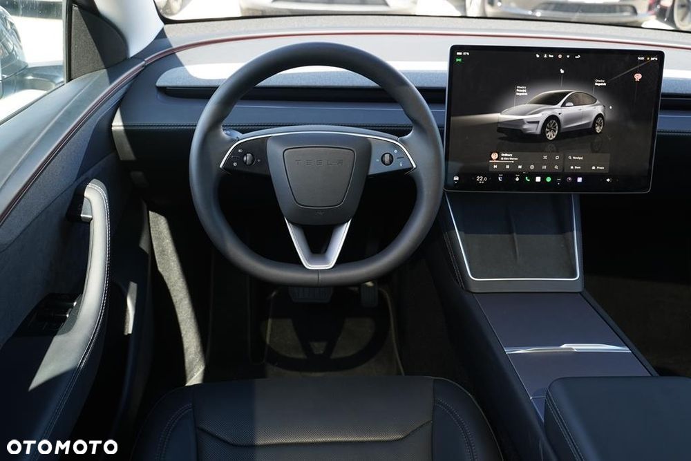Tesla Model Y 79kWh Long Range Premium AWD - 19